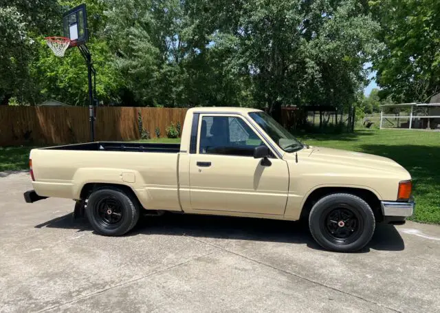 1988 Toyota Pickup 1/2 TON RN50