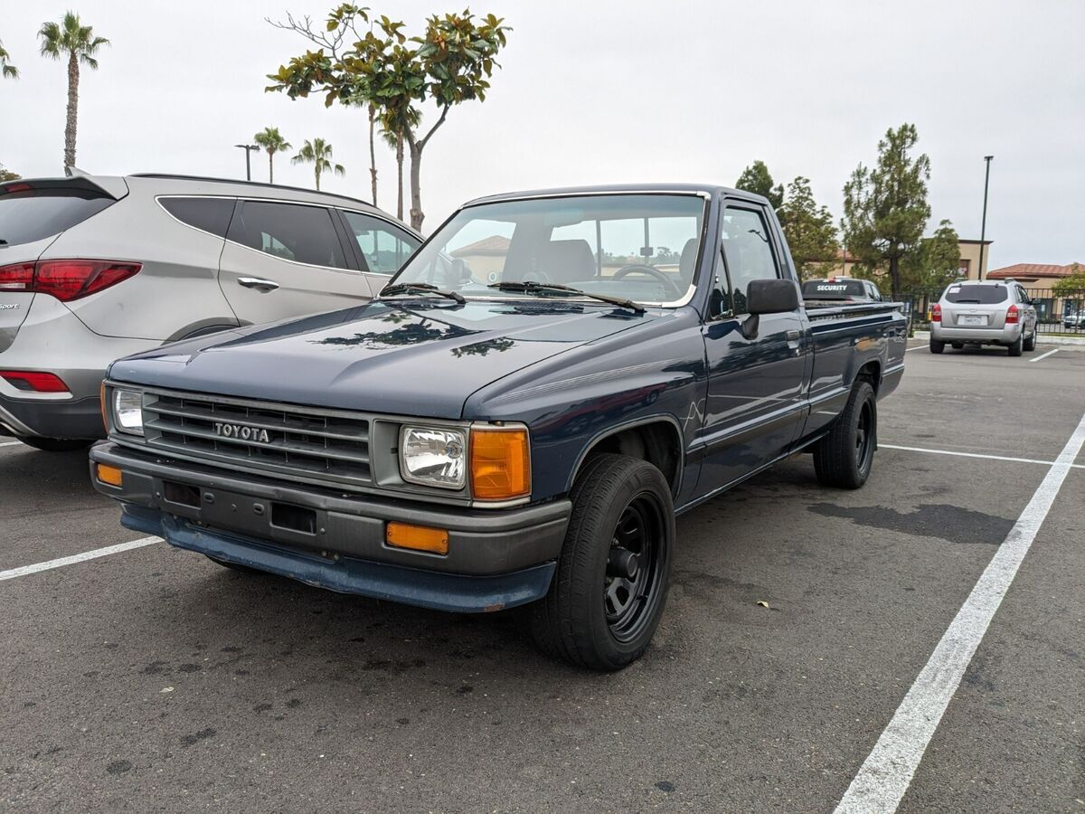 1988 Toyota 1/2 Ton Pickup