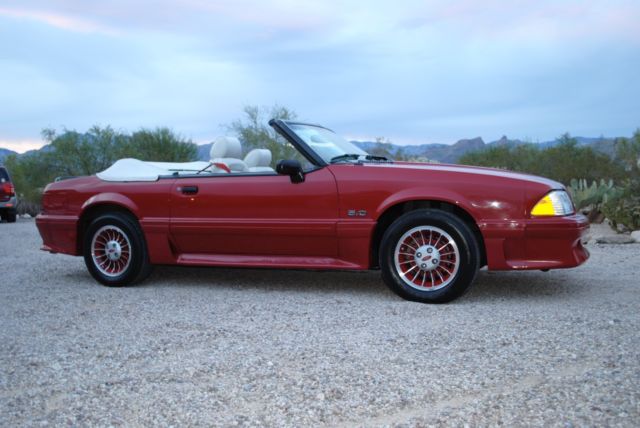 1989 Ford Mustang Convertible GT