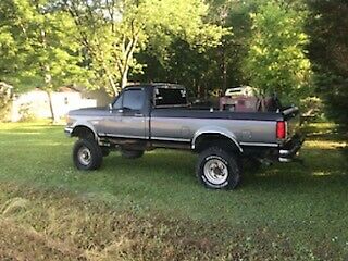 1989 Ford F-250 1989 Ford F-250 4x4 XLT Lariat   Low miles 84.k