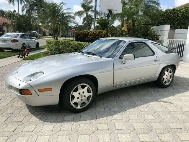 1989 Porsche 928 S4 GT COUPE