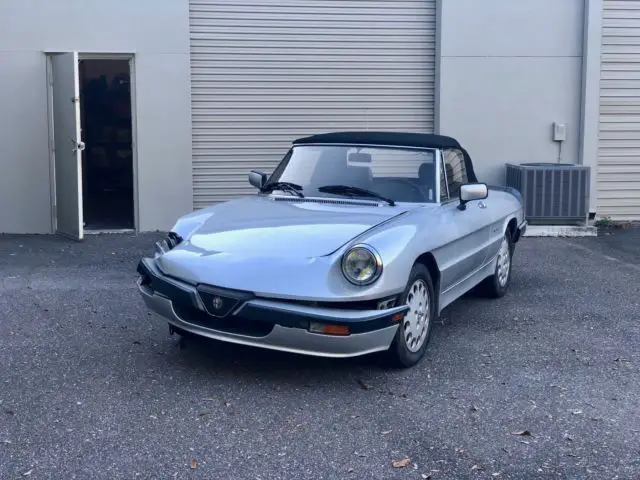 1989 Alfa Romeo Spider Quadrifoglio