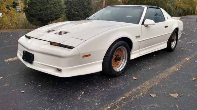 1989 Pontiac Trans Am 2-door