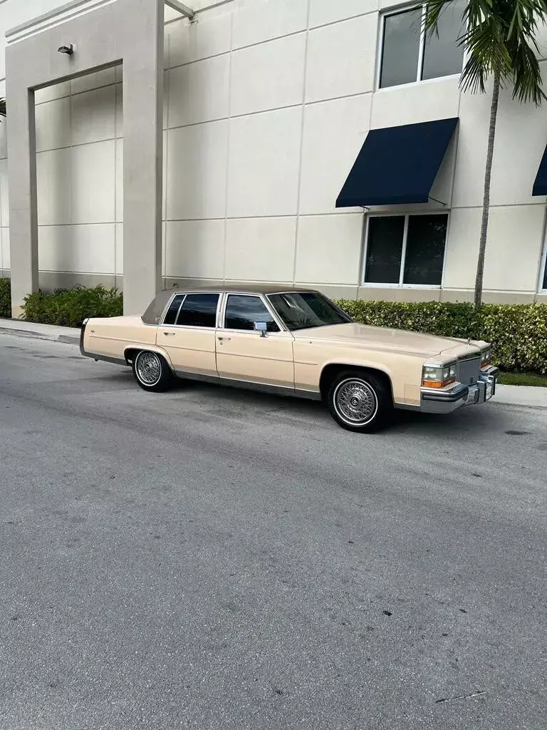 1989 Cadillac Brougham with ICE COLD A/C! All power works: seats, windows