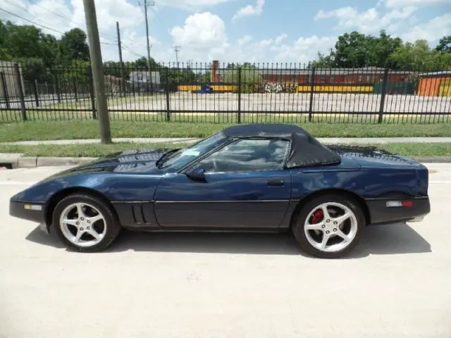 1989 Chevrolet Corvette 2dr Convertible