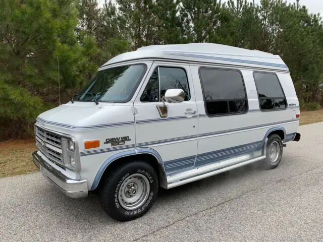 1989 Chevrolet G20 Van Country Coaches