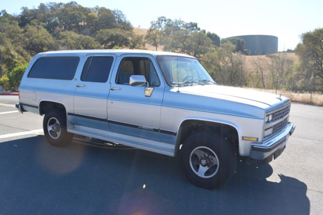 1989 Chevrolet Suburban silverado