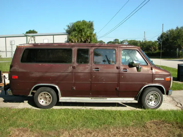 1988 Chevrolet G20 Van Beauville