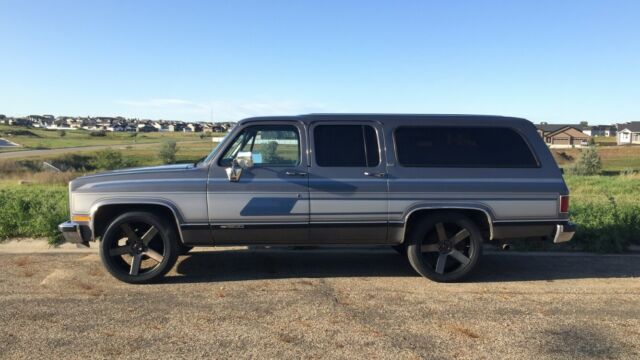 1989 Chevrolet Suburban Silverado