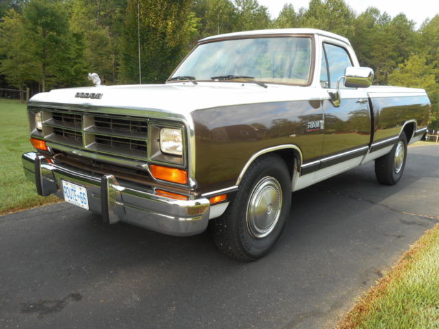 1989 Dodge Other Pickups LE