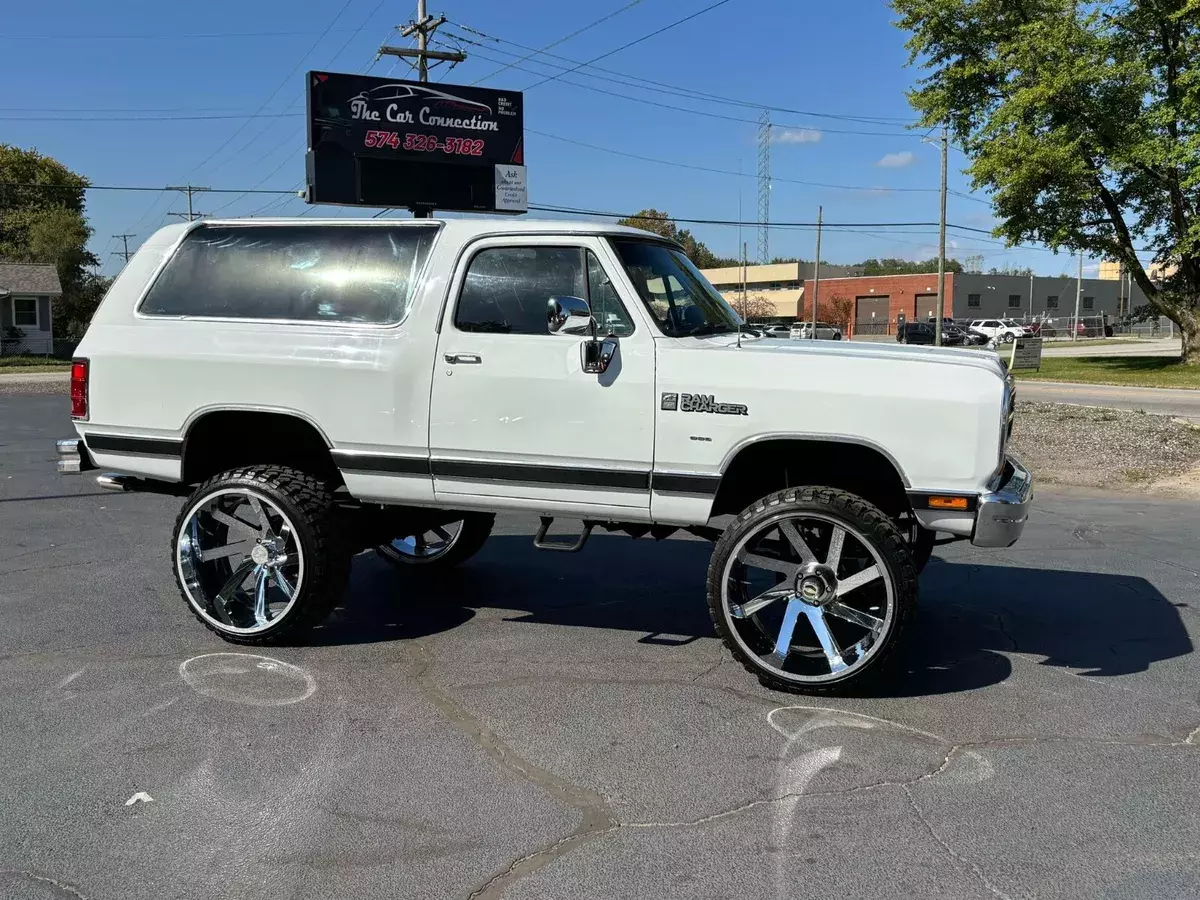 1989 Dodge Ramcharger AW-100