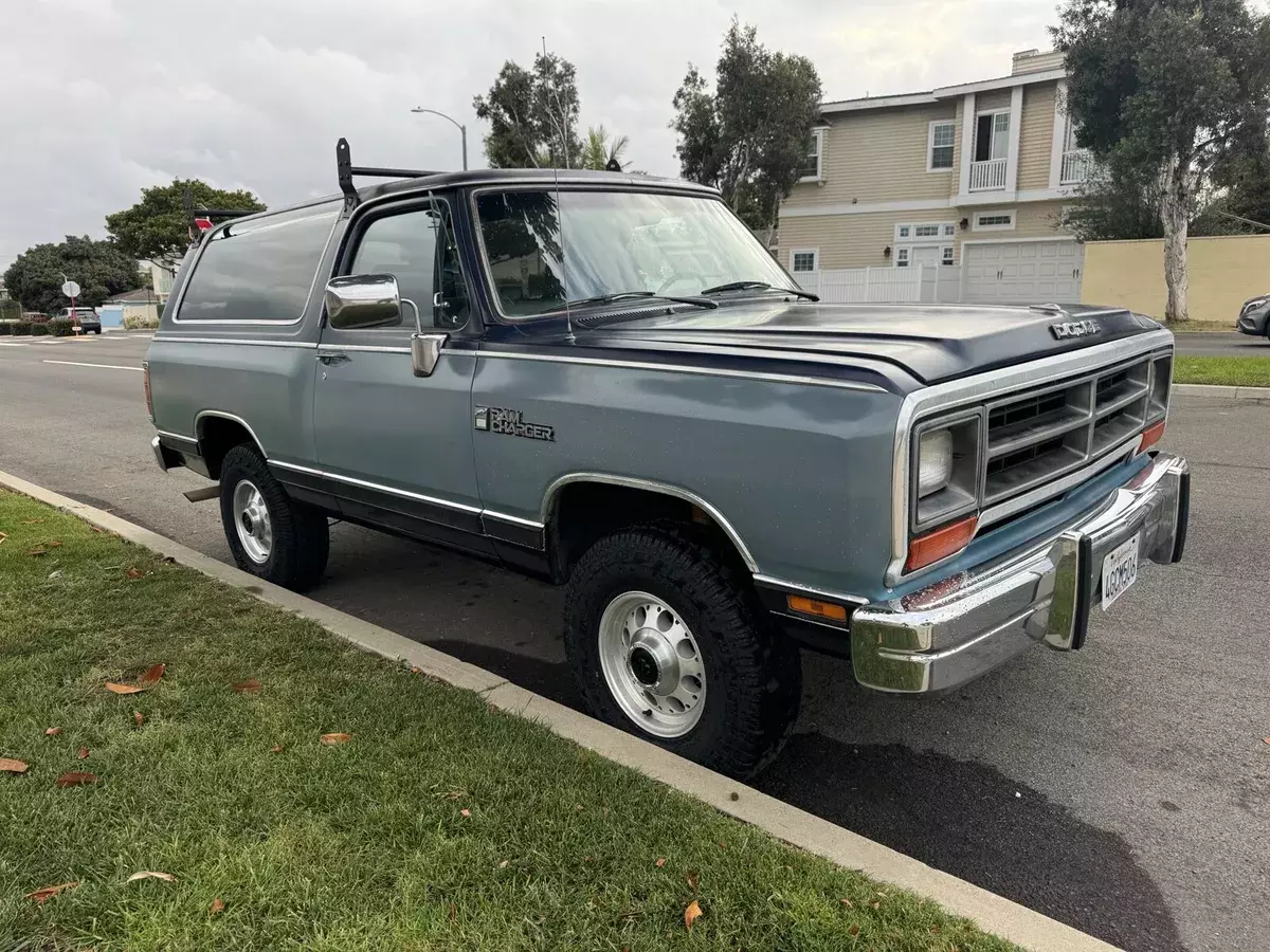 1989 Dodge Ramcharger AW-100