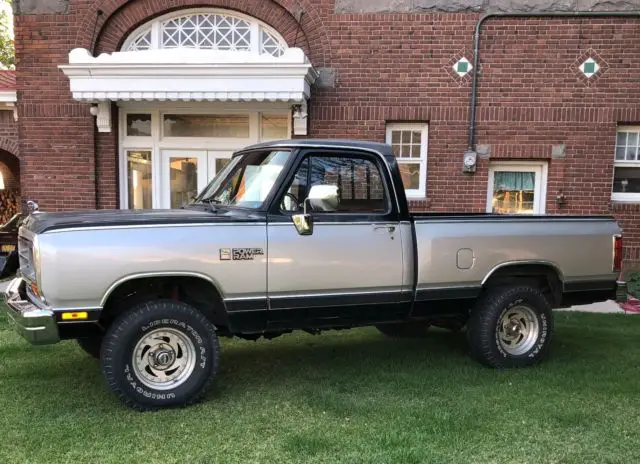 1989 Dodge Ram 1500 LE