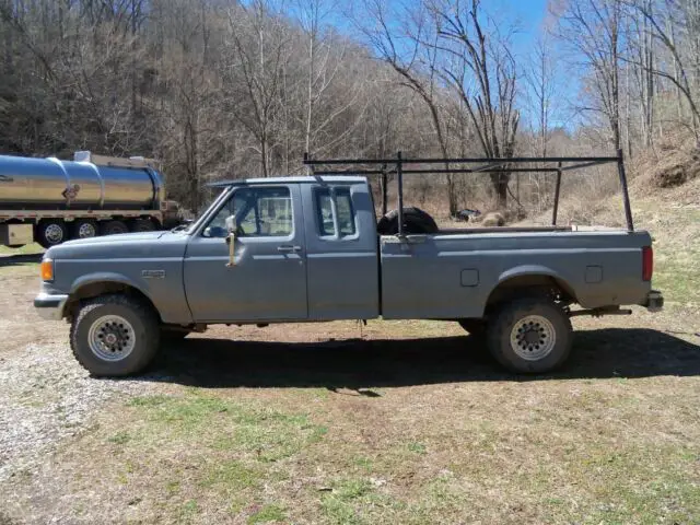 1989 Ford F-250 Lariat XLT