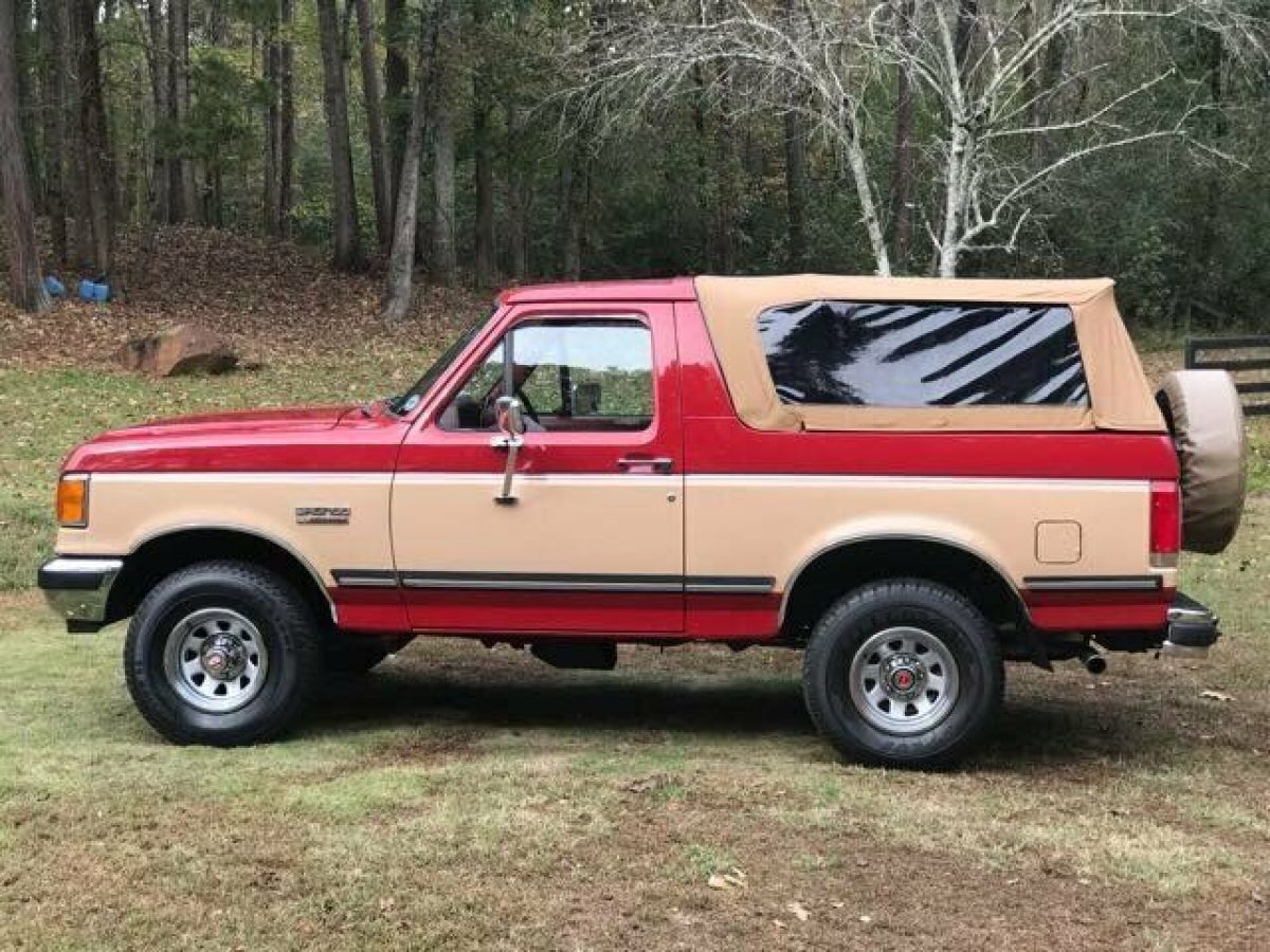 1989 Ford Bronco XLT 2dr XLT