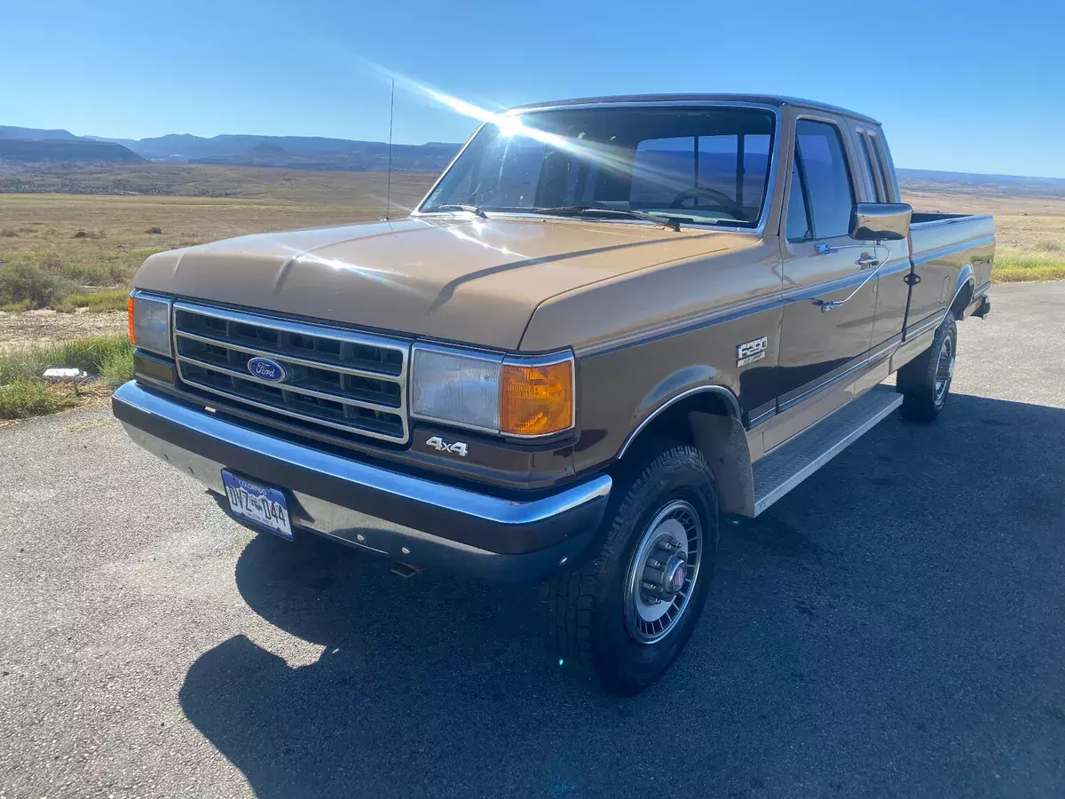 1989 Ford F-250 XLT LARIAT