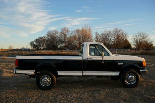 1989 Ford F-250 8 foot bed