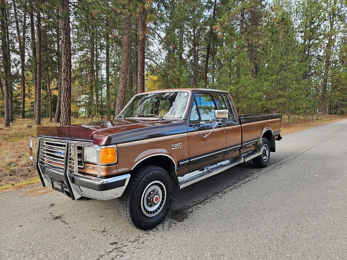 1989 Ford F-250 4x4 F250 RUST FREE LOW ACTUAL MILES  1 FAMILY OWNED