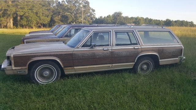 1989 Ford LTD Country Squire LX