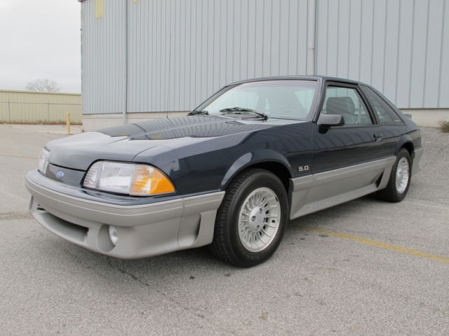 1989 Ford Mustang