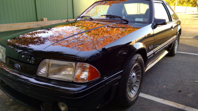 1989 Ford Mustang 2 door with hatch