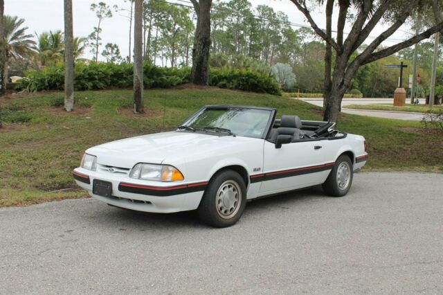 1989 Ford Mustang LX 5.0 Convertible 35,000 Miles Clean CARFAX