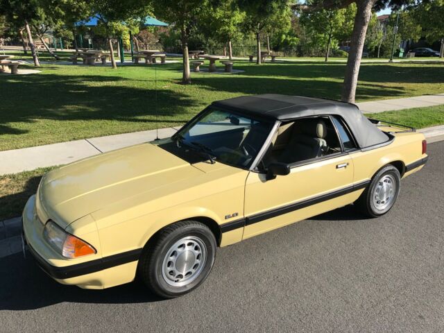 1989 Ford Mustang Sport LX