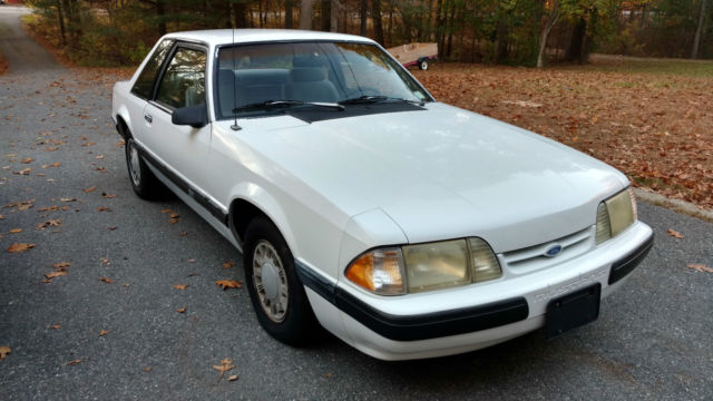 1989 Ford Mustang LX Notchback