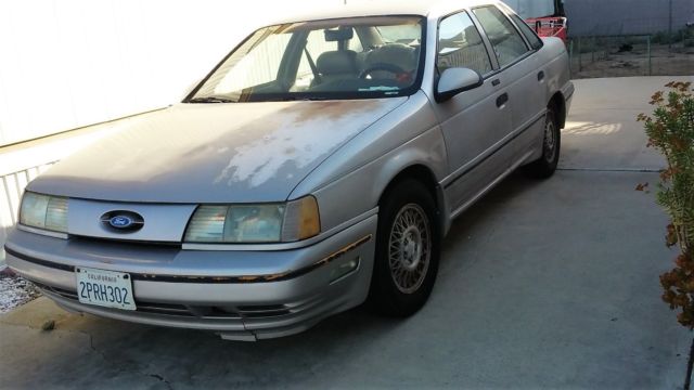 1989 Ford Taurus sho