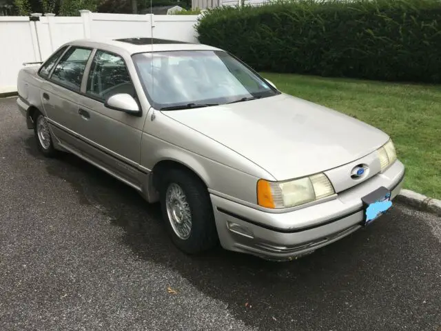 1989 Ford Taurus SHO