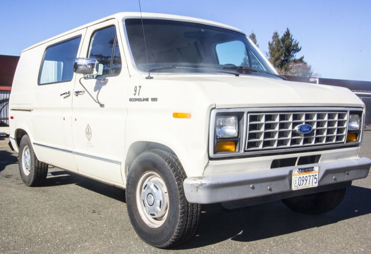 1989 Ford E-Series Van