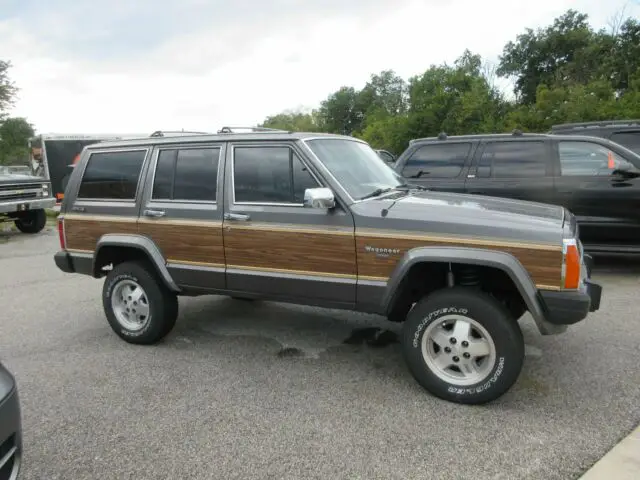 1989 Jeep Wagoneer LIMITED