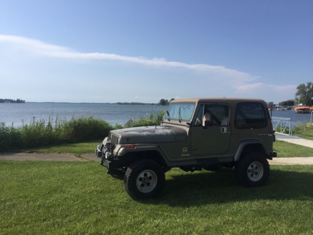 1989 Jeep Wrangler Sahara