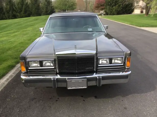 1989 Lincoln Town Car