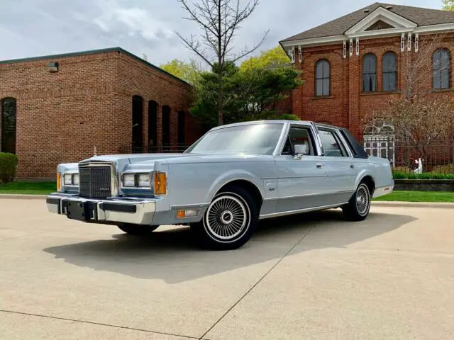 1989 Lincoln Town Car