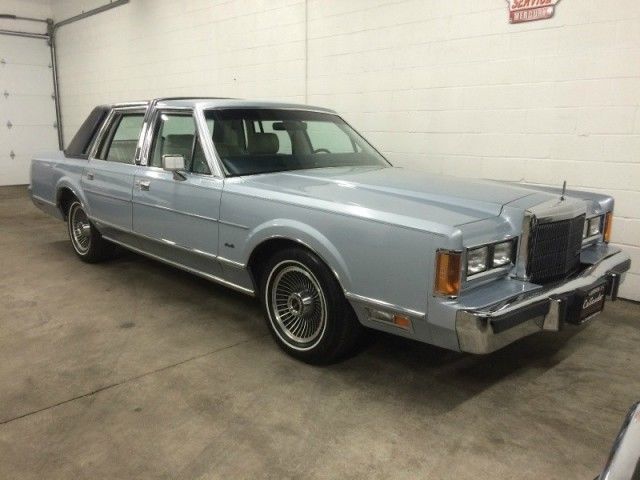 1989 Lincoln Town Car Town Car