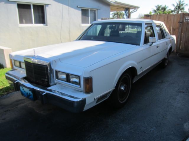 1989 Lincoln Town Car