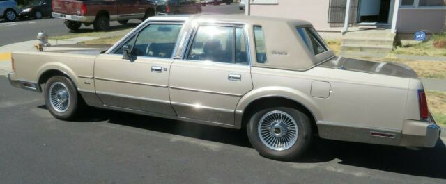 1989 Lincoln Continental