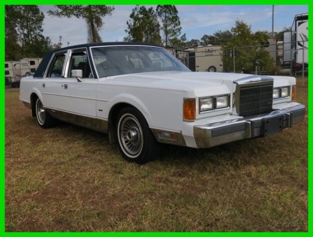 1989 Lincoln Town Car SIGNATURE NO RUST ONLY 74K MILES $99 NO RESERVE