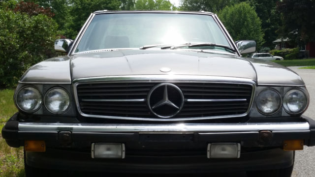 1989 Mercedes-Benz SL-Class 560 SL