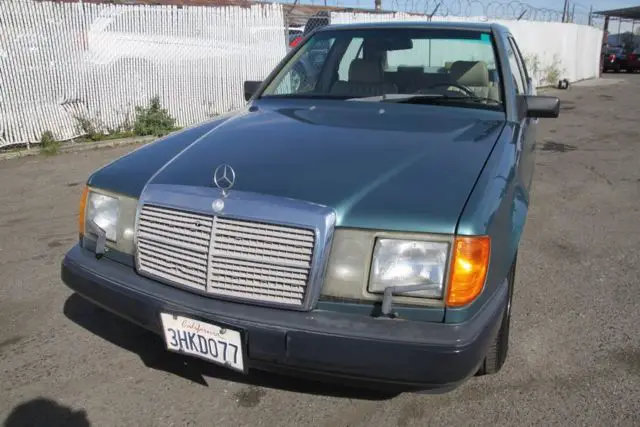 1989 Mercedes-Benz 300-Series