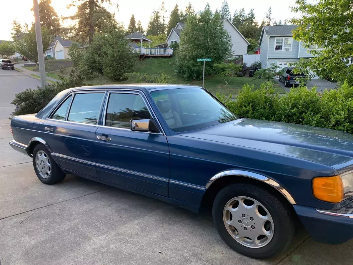 1989 Mercedes-Benz 400-Series SEL