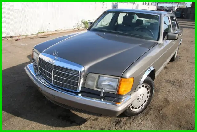 1989 Mercedes-Benz 400-Series 420 SEL