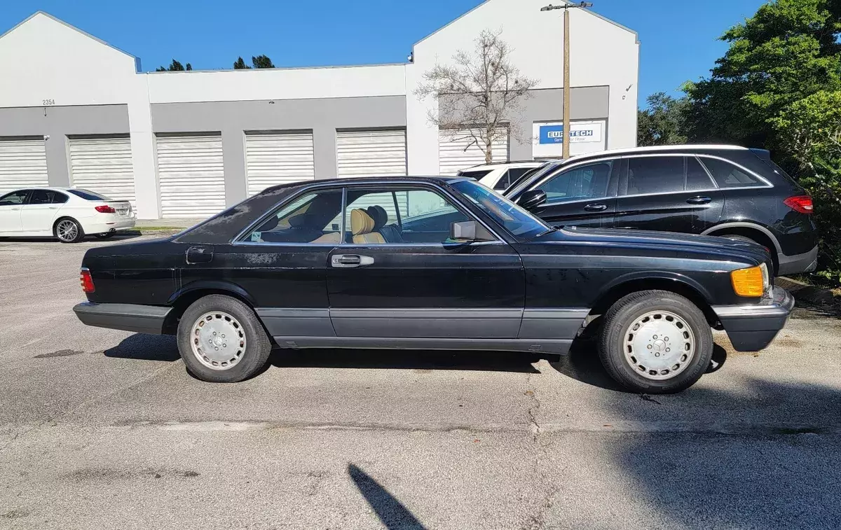 1989 Mercedes-Benz 500-Series SEC