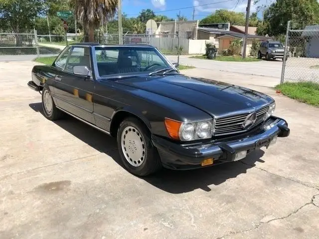 1989 Mercedes-Benz 500-Series 560 SL