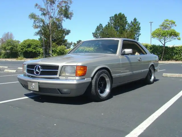 1989 Mercedes-Benz 500-Series