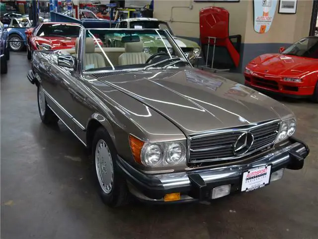 1989 Mercedes-Benz 500-Series 560SL