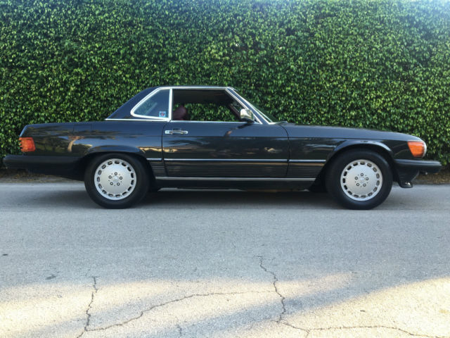 1989 Mercedes-Benz SL-Class R107