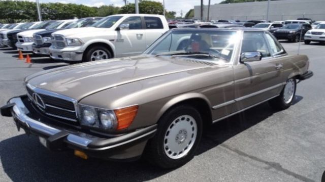 1989 Mercedes-Benz SL-Class SL560 Roadster