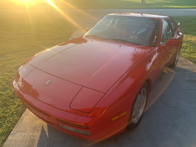 1989 Porsche 944 S2